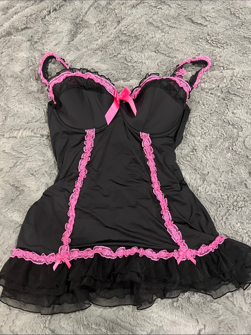 La SENZA Black Slip with Hot Pink Lace Trim